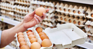 Доколку ја забележите оваа промена на јајцата, веднаш фрлете ги бидејќи не се добри за јадење