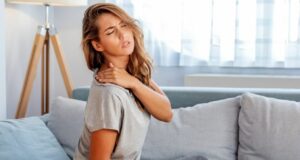 Женска болест придружена со силен замор и болки во мускулите