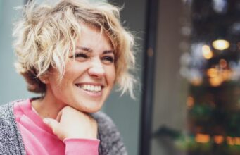 Мала навика која прави чуда за нашето здравје а не чини ништо!