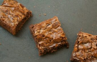 Едноставен рецепт од 3 состојки за здрав десерт кој ќе го обожавате