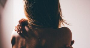 Дали ве боли грбот? Ова се совети кои можат да ви помогнат