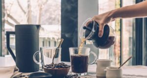 Девет показатели дека пиете премногу кафе