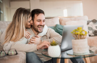 Психологија на привлечност: Како избираме емотивни партнери