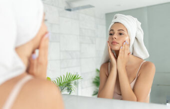 За жени кои никогаш немаат време: 4 основни чекори за нега на кожата