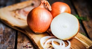 Сите здравствени придобивки од кромидот