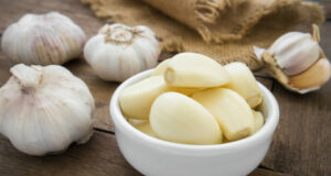 Невообичаени здравствени придобивки од лукот
