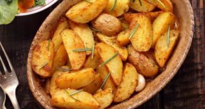 Печени компири со сенф и рузмарин (рецепт)