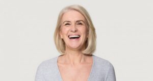 Зошто некои луѓе брзо стареат, додека други не, иако се врсници?