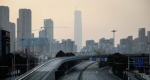 Втора година од првото заклучување на светот: До каде е пандемијата денес?