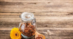 Подарок од природата-Прополис, овој пат во служба на убавината