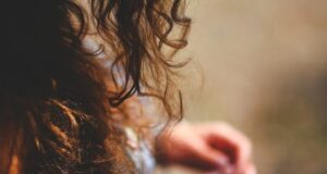 Ако имате сува коса, пробајте го ова масло!