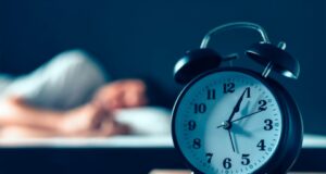 Премногу и премалку сон лошо влијае на мозокот. Значи, колку часа сон е идеално?