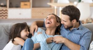 Еве како смеата и смислата за хумор влијаат на телото и духот