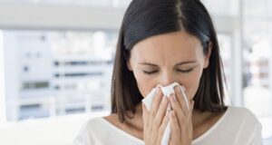 Зошто една ноздрва секогаш се „затнува“ кога сме настинати? Eве го одговорот