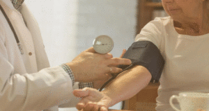 Ако имате висок крвен притисок, не треба да ги јадете овие намирници