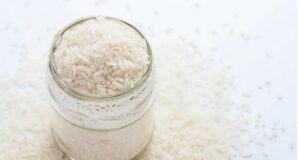 Избркајте ги непријатните мириси од дома со ориз и есенцијално масло