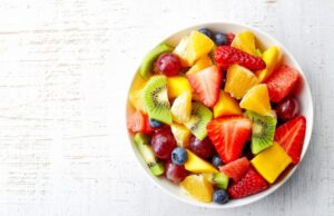 Дали јадете овошје навечер? Еве зошто тоа не е добра идеја