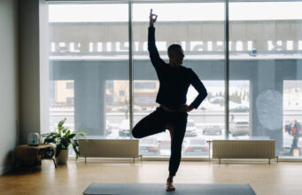 Еве како да ја тестирате вашата рамнотежа за 30 секунди