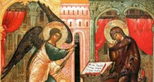 Православните верници денес го слават Благовец…