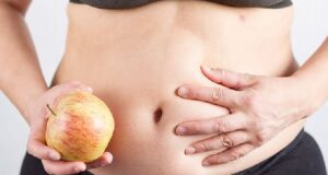 Ова е најопасната храна што предизвикува надуеност