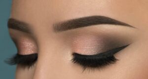 Ефект на пудра: Избегнувајте ги 6-те најчести грешки во шминкањето