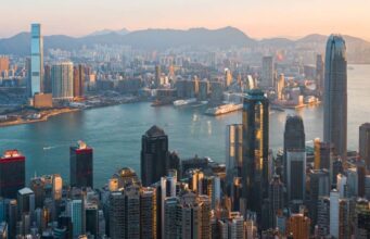 Ова се градовите со најмногу облакодери во светот