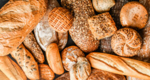 Стомакот најмногу го иритираат овие 10 намирници кои го отежнуваат варењето