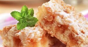 Брза, едноставна и сочна: Пита со јаболка со тесто без месење