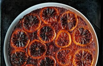 Овој прекрасен десерт со освежителен вкус ќе ги шармира и најпребирливите