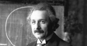 Цитат од Алберт Ајнштајн што секој треба да го следи