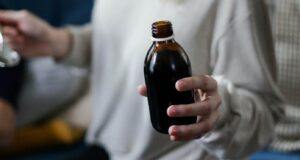 Сирупот од цитрус и зачини помага при болки во грлото: Направете го сами