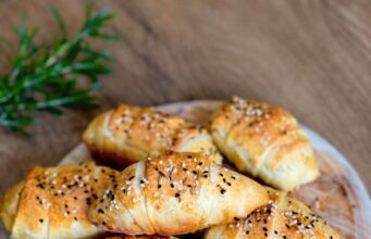 Брзи пица кифлички без квасец