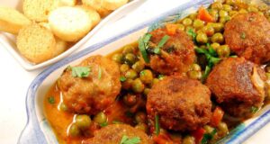 Ќофтиња со грашок во тава (рецепт)