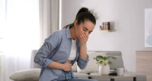 Кои се причините за постојаното гадење?