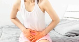 Само ја влошува ситуацијата: Оваа храна помага при развој на уринарни инфекции