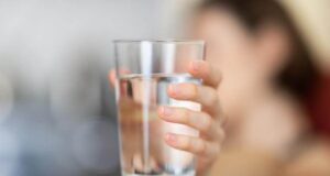 Дали водата навистина е корисна за слабеење?