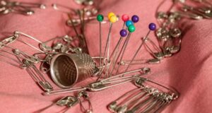 Дали знаете како настанала безопсната игла: Стара е речиси два века, а сè уште има свое место во секое домаќинство