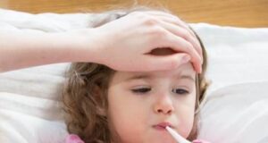 Ова се најголемите грешки што ги правите кога вашето дете има температура, предупредува педијатарот