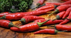 Дали знаете што се случува во телото кога ќе изедете лута пиперка?
