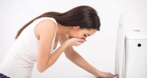 Повраќање, причини и што треба да правите!