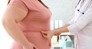 На овој начин вашето тело ве предупредува дека треба да ослабете