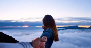 Интелигентните луѓе потешко наоѓаат љубов: 5 причини