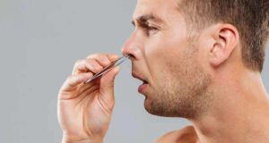 Престанете да ги кубете или депилирате влакната од носот! Лекарот предупредува зошто никогаш не смеете да го правите тоа