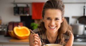 Исхрана по четириесеттите: Пет совети за здраво и избалансирано мени