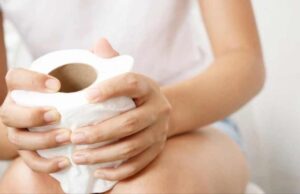 Не ги игнорирајте симптомите: Оваа форма на столица може да укаже…