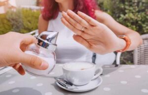 Исклучете го шеќерот ДВЕ НЕДЕЛИ и гледајте што се случува со вашата кожа: