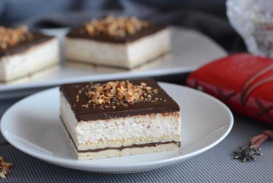 Рецепт за кремаста киндер буено торта без печење