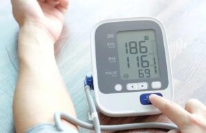 Диета за крвен притисок: Нашиот нутриционист открива што треба да јадете…