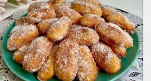 Се топат во устата! Мирисаат на ванила… Едноставен и вкусен Десерт за 5 минути! (видео)