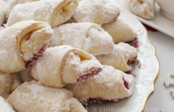 ЏЕМ КИФЛИЧКИ по стар рецепт – убави, меки и ронливи, се топат во уста!